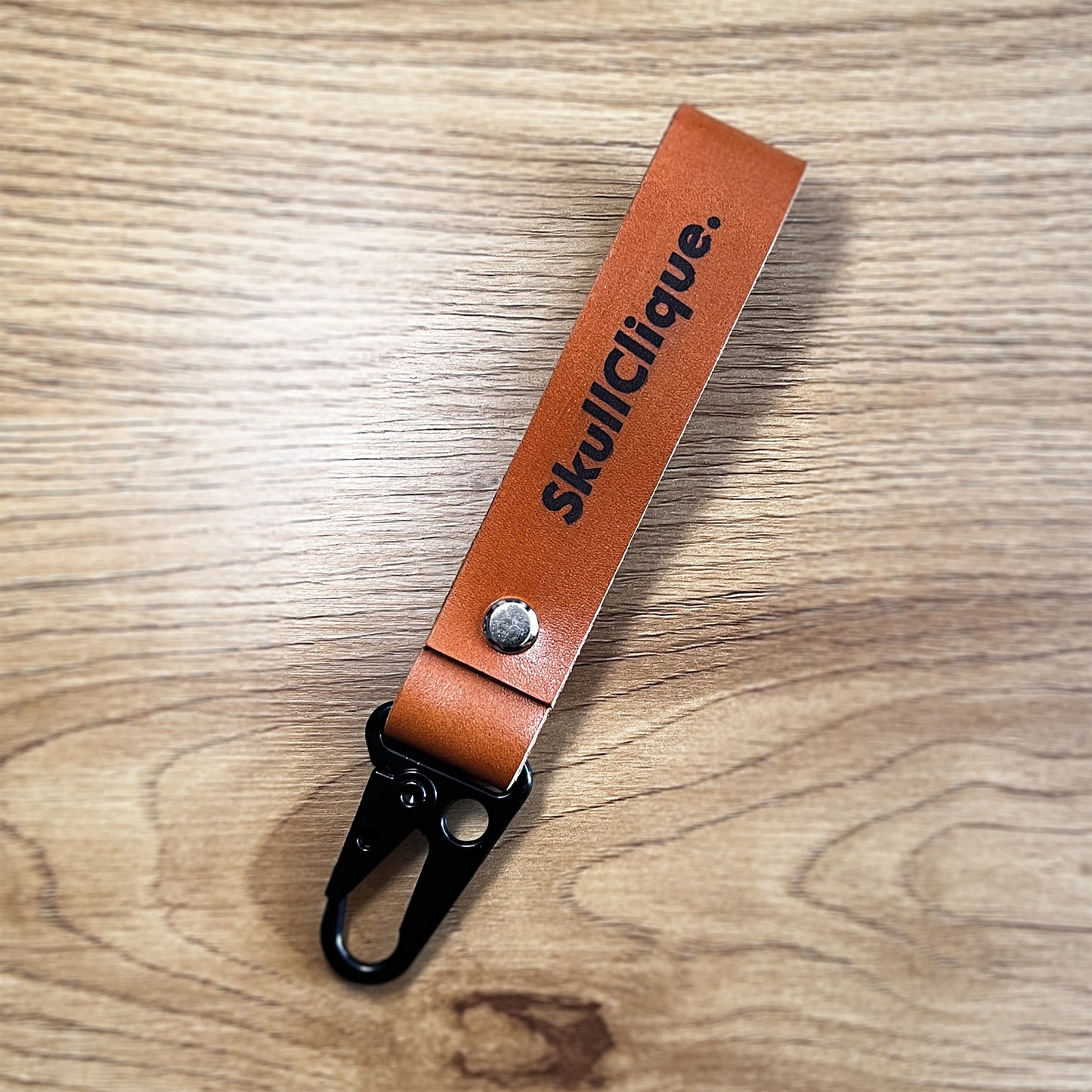 WE RUN THE STREETS KEYRING - LEATHER